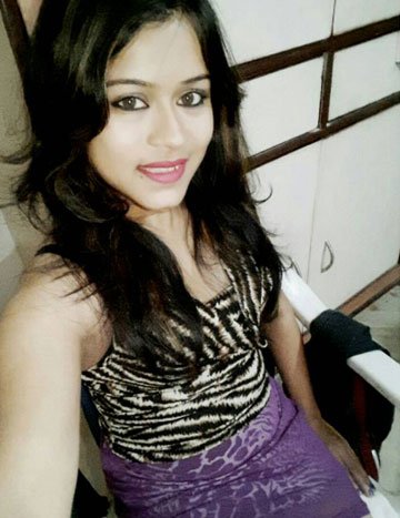 Saket Escort Priya Tiwari